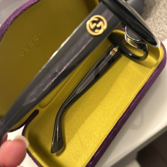 Authentic Guccii glasses frame and case - Picture 5 of 8